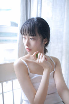美女黑色真丝图