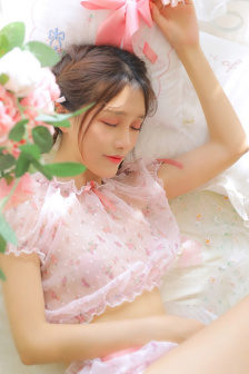 两个老外一起玩游戏