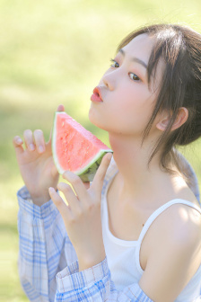 女友闺蜜夹得我真爽飞华健康